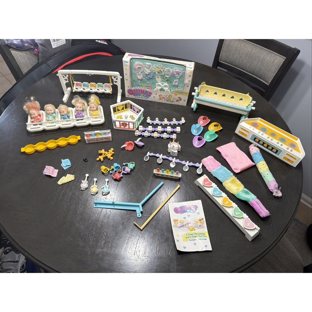 Vintage TYCO 90's Quints Baby Dolls And Accessories (1989)